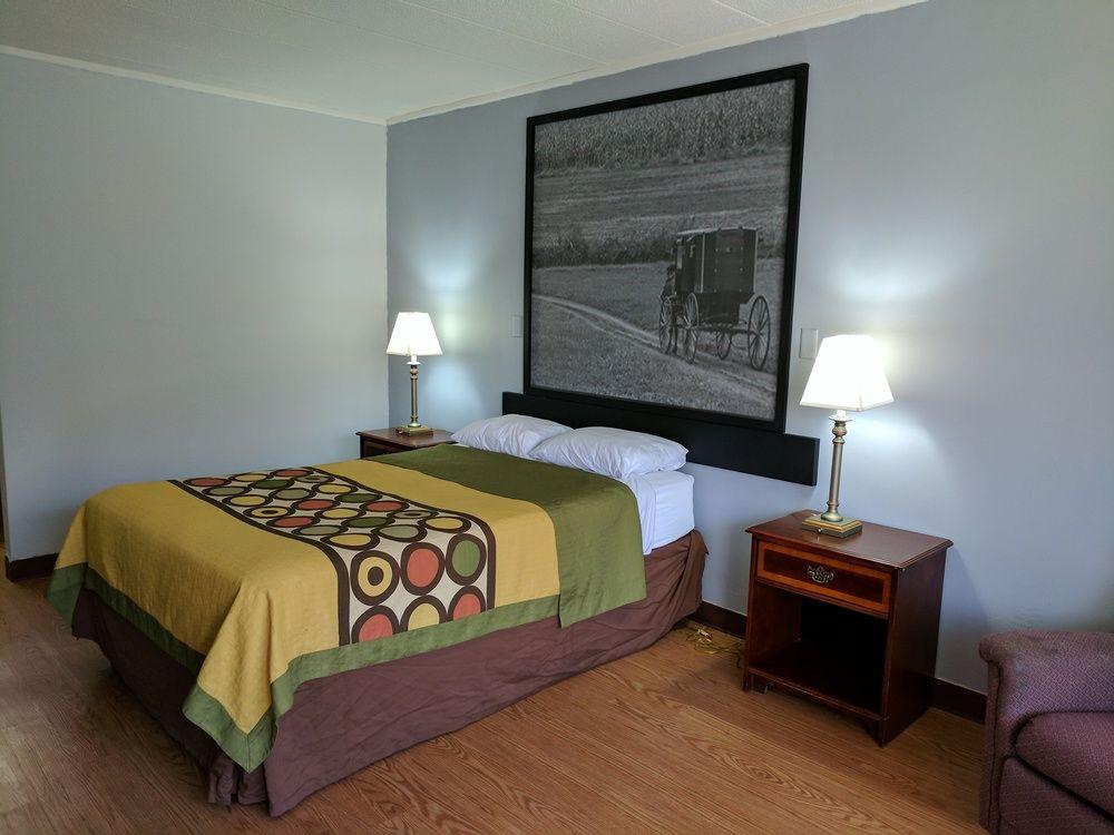 אליריה Sprucewood Inn מראה חיצוני תמונה
